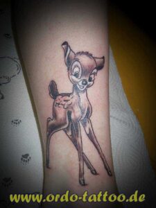 Bambi Comic Tattoo Idee am Bein