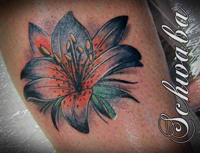 Blumen Tattoo Arm