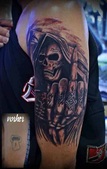 Tattoo Cover up Tattoo Oberarm Skelett
