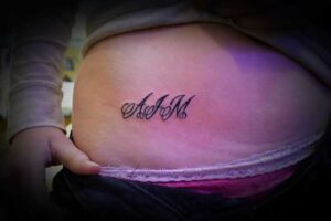 Initialen Tattoo Vorlage – Schriften Bauch