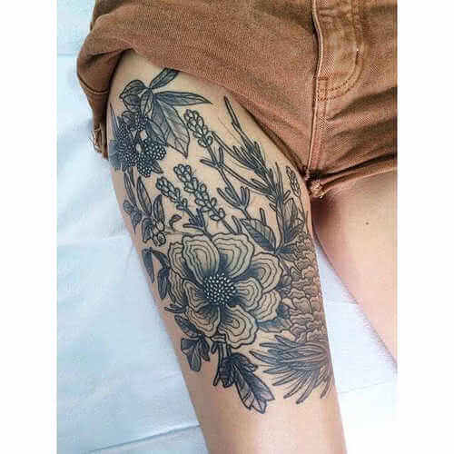 Florales Bein Tattoo