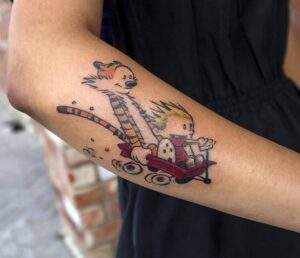 Calvin und Hobbes Comic Tattoo