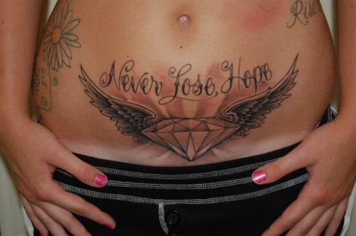 Tattoo Diamant mit Flügeln