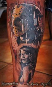 Jason Voorhees Horror Tattoo im Realistic Stil auf dem Bein