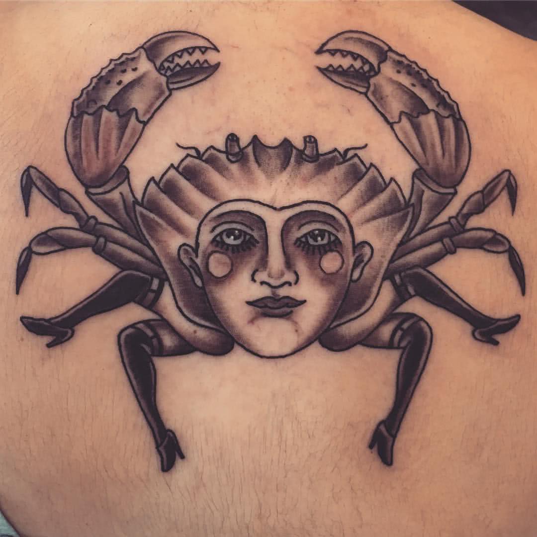 Tattoo Krabben Frau