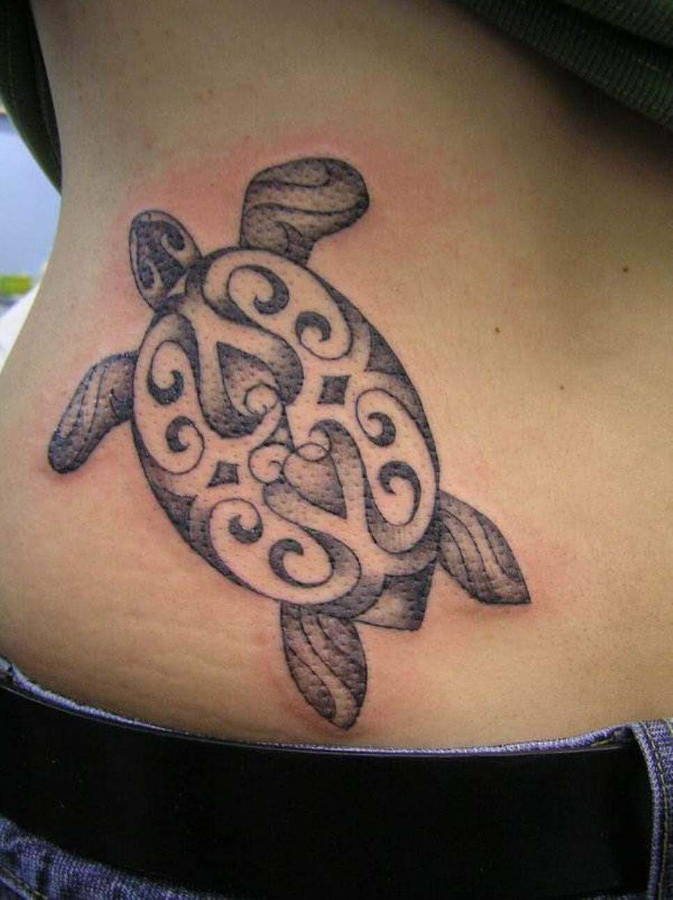 Tattoo Schildkröte in Tribalmuster