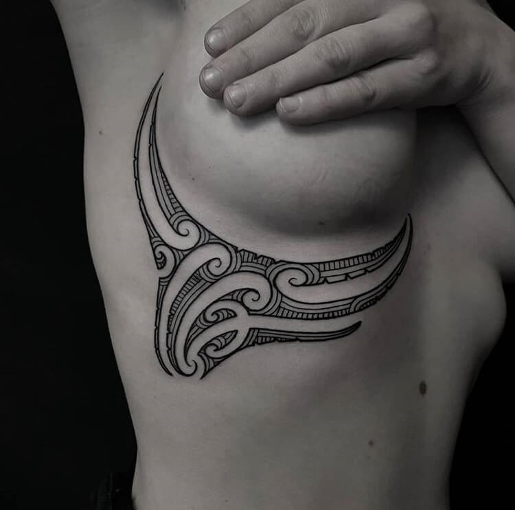 Tattoo Underboob Tribal / Maori