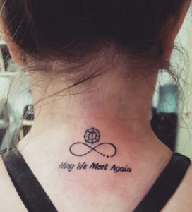 Ungleichheitszeichen mit Tattoo Spruch