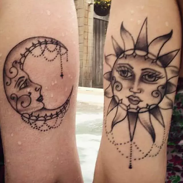 Mond und Sonne